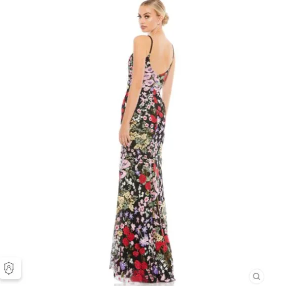 FLORAL EMBROIDERED LACE SWEETHEART GOWN Size 0 COLOR — Black Multi New With Tags